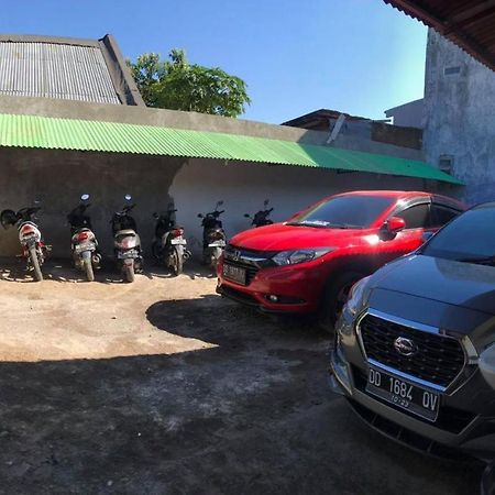 ホテルプンギナパン タマン マカッサル インダー Sungguminasa エクステリア 写真